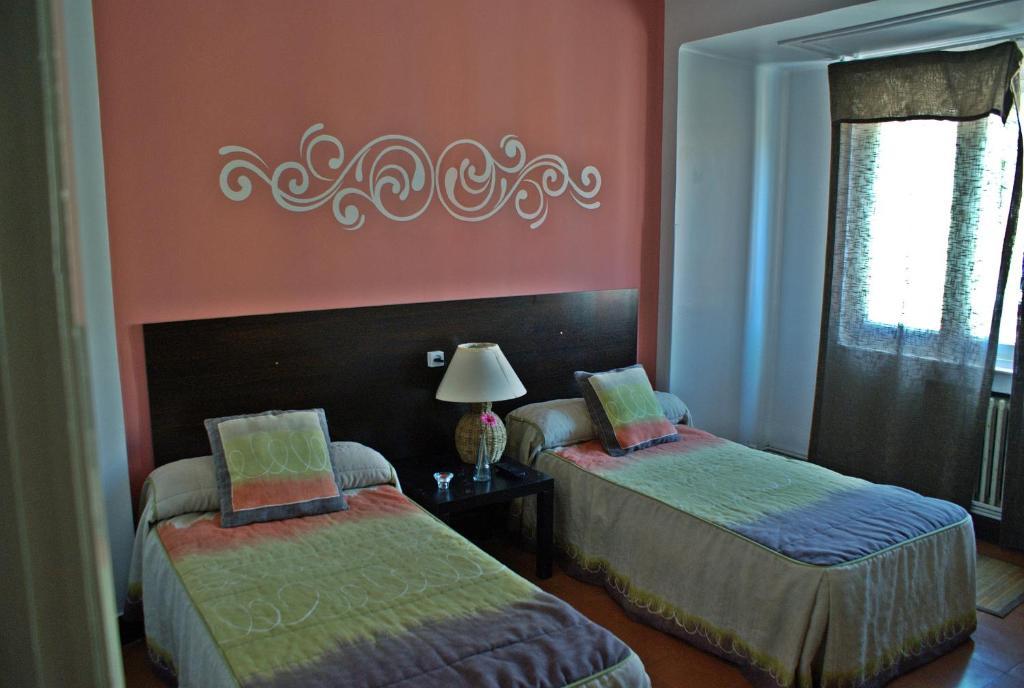 Pension El Parque Авілес Номер фото